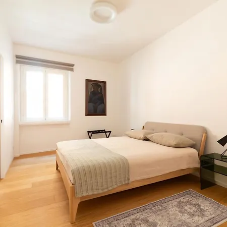 Popolo Design By Romeloft Apartment *